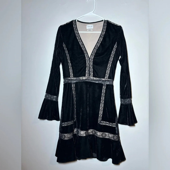 Saylor velvet lace dress size small - Picture 3 of 6